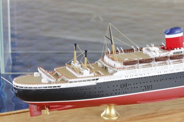 America ,Classic Ship Collection 22VR ,Maßstab 1:1250, in Original Verpackung