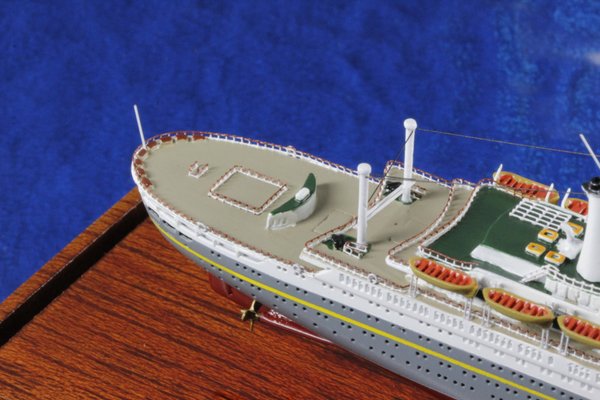 Rotterdam (V) ,Classic Ship Collection 76VR,Maßstab 1:1250 , in Original Verpackung