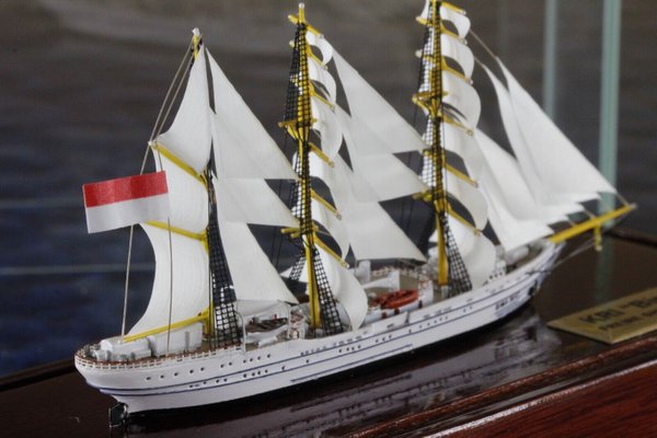 Bima Suci ,Classic Ship Collection CSG 1046V ,Maßstab 1:1250 , in Original Verpackung